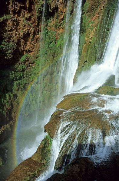 ces cascades sont vraiment une place a vivre des reves et surtout avec qlq un qu'il te plait?????