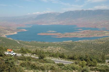 le lac de BIN Eloiudane c environ 26kms de mon village ezn montagnes...c genialle!!!